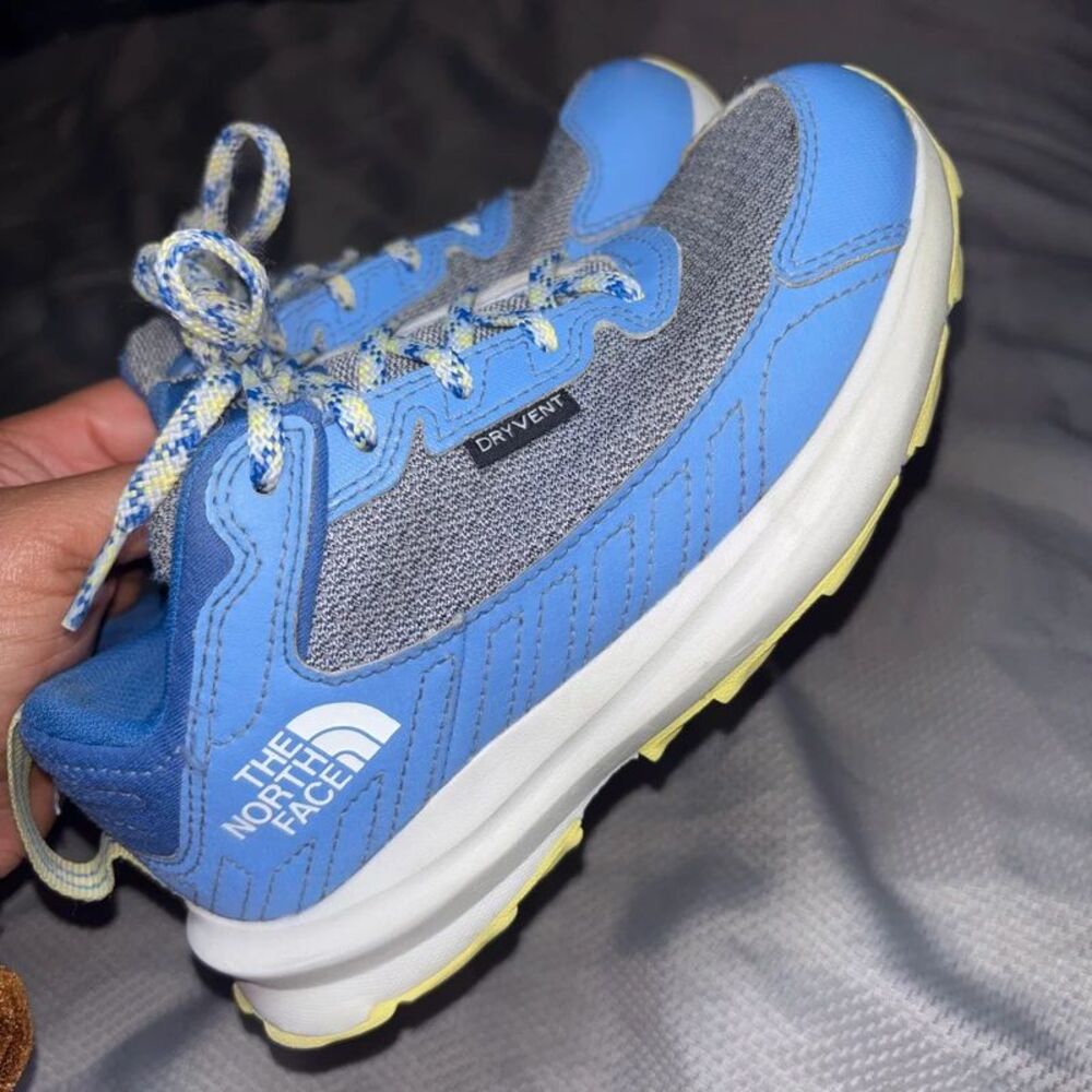 Boy’s The North Face Fastpack Hiker Waterproof lace up boot sneaker